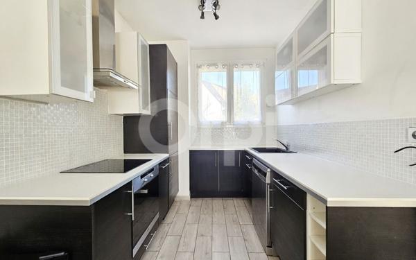 Maison à vendre    5 pièces • 102 m2 Ormesson-sur-Marne