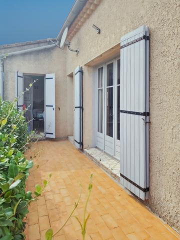 Montfaucon (30150) MAISON 3 LOGEMENTS 245 M²