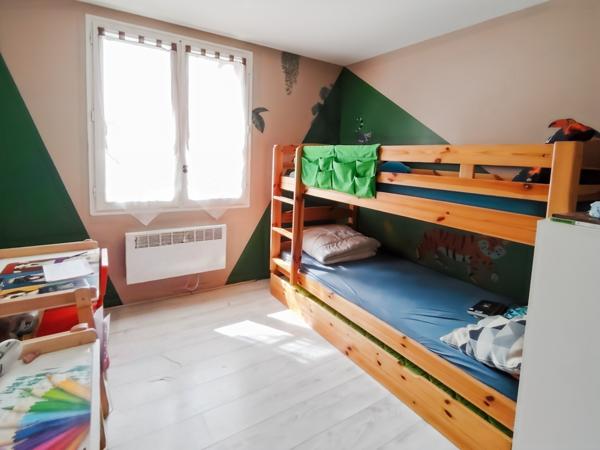 Montfaucon (30150) MAISON 3 LOGEMENTS 245 M²