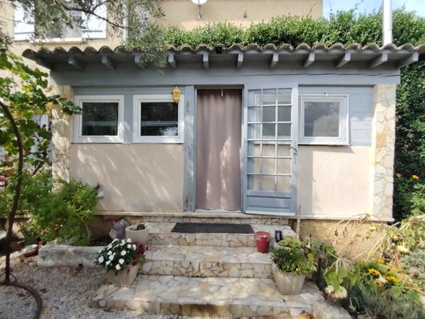 Montfaucon (30150) MAISON 3 LOGEMENTS 245 M²