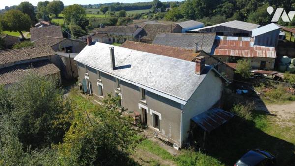 Corps de Ferme à rénover -JAZENEUIL