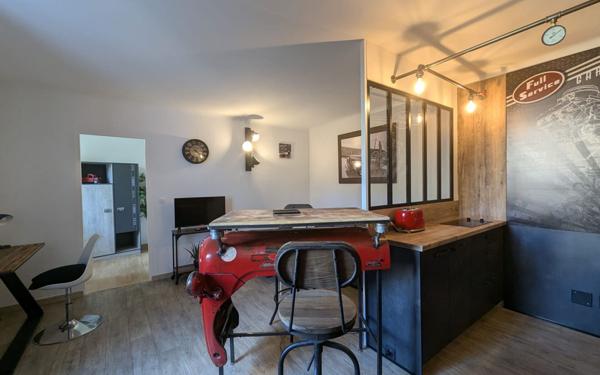 Appartement à louer    2 pièces •  Meynes