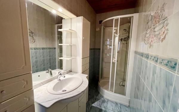 Maison à louer    4 pièces •  Vauvert