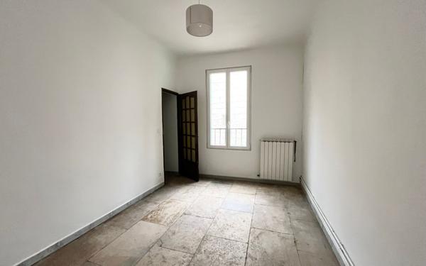 Maison à louer    4 pièces •  Vauvert