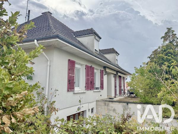 Maison à vendre 7 pièces 174,5 m² Saint-Amand-Montrond