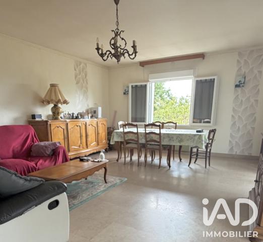 Maison à vendre 7 pièces 174,5 m² Saint-Amand-Montrond