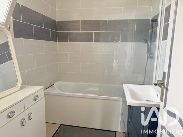 Maison à vendre 7 pièces 174,5 m² Saint-Amand-Montrond