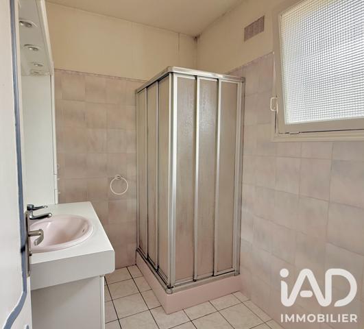Maison à vendre 7 pièces 174,5 m² Saint-Amand-Montrond