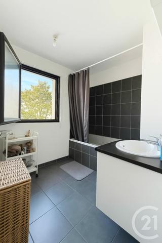 Appartement T3 à vendre  3 pièces - 64 m2 CASTELNAU LE LEZ - 34