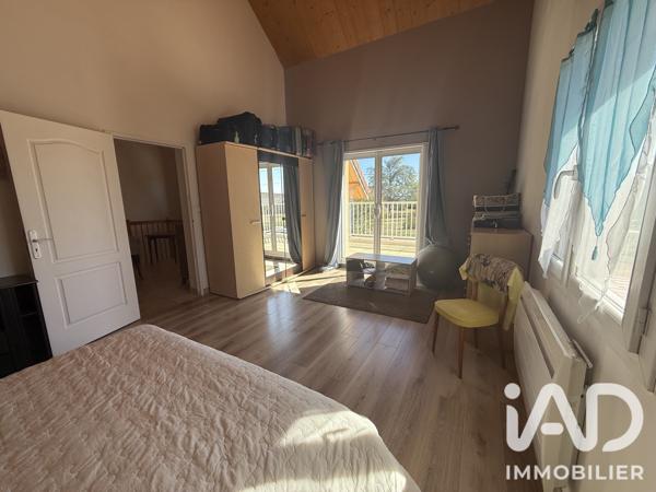 Maison à vendre 6 pièces 145 m² Saint-Rémy-en-Rollat