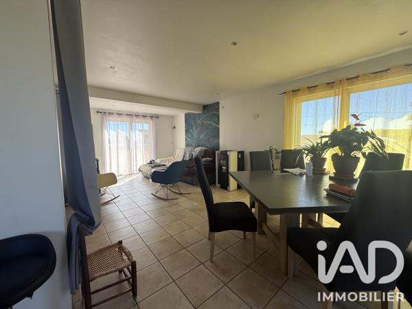 Maison à vendre 6 pièces 145 m² Saint-Rémy-en-Rollat