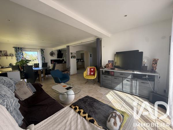 Maison à vendre 6 pièces 145 m² Saint-Rémy-en-Rollat
