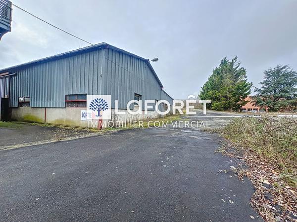 Achat bureau Bressuire - 2200 m² - 407 360 €