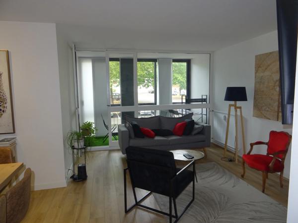 LIMOGES SECTEUR OUEST ROSE DES VENTS TRES BELLE APPARTEMENT DE 86 M² 3 CHAMBRES 3 SALLES D'EAU 3 WC LOGGIA1