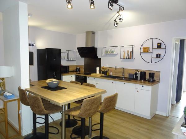 LIMOGES SECTEUR OUEST ROSE DES VENTS TRES BELLE APPARTEMENT DE 86 M² 3 CHAMBRES 3 SALLES D'EAU 3 WC LOGGIA1