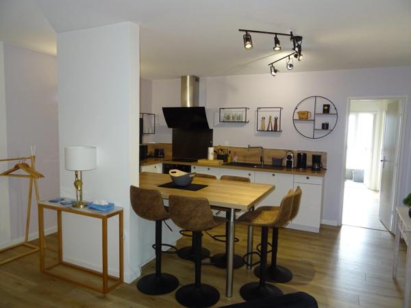 LIMOGES SECTEUR OUEST ROSE DES VENTS TRES BELLE APPARTEMENT DE 86 M² 3 CHAMBRES 3 SALLES D'EAU 3 WC LOGGIA1