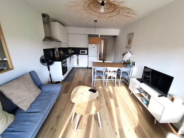 Appartement Marseille 1 pièce(s) 67.60 m2