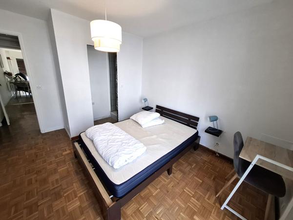 Appartement Marseille 1 pièce(s) 67.60 m2