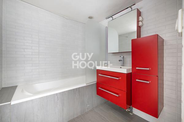 Bel appartement en duplex avec balcon - Vue Sacré Coeur et Tour Eiffel - 128 m2- Nouvelle Athènes 75009
