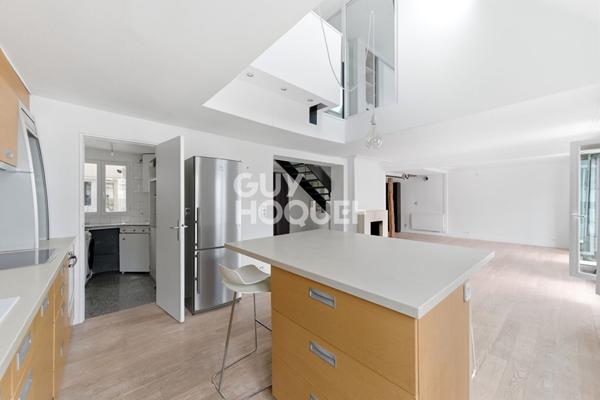 Bel appartement en duplex avec balcon - Vue Sacré Coeur et Tour Eiffel - 128 m2- Nouvelle Athènes 75009