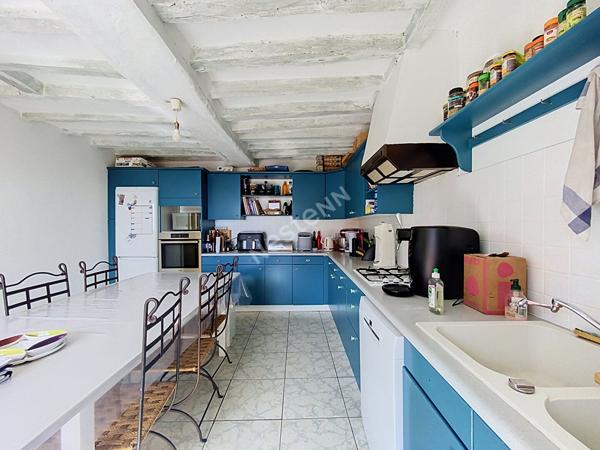 A vendre, maison de 153m3, trois chambres, et studio indépendant en centre-ville de Segré