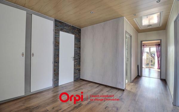 Immeuble à vendre    7 pièces • 270 m2 Erstein