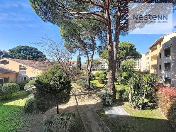 Appartement 2 pièces à louer à Fréjus, loggia, balcon et parking,piscine