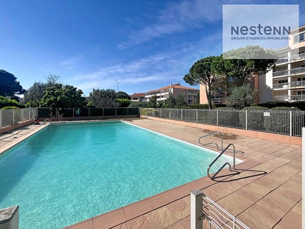 Appartement 2 pièces à louer à Fréjus, loggia, balcon et parking,piscine