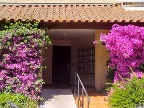 Appartement 2 pièces à louer à Fréjus, loggia, balcon et parking,piscine
