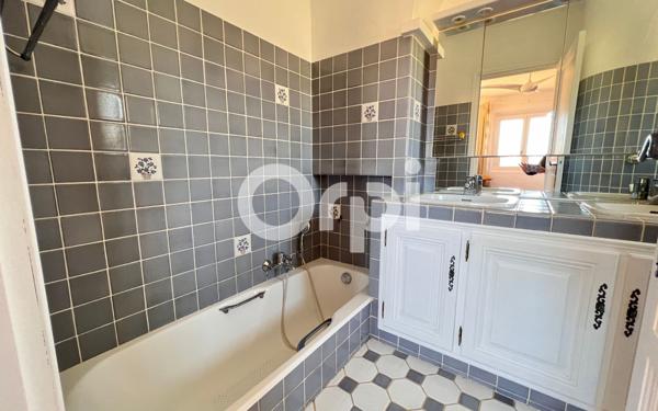 Maison à vendre    5 pièces •  Saint-Cézaire-sur-Siagne