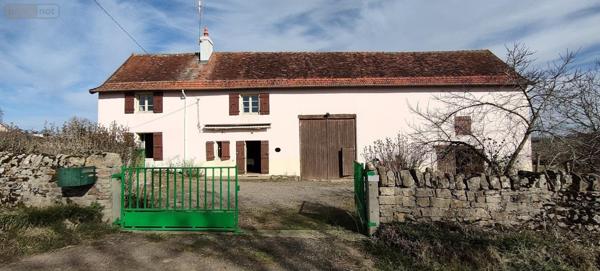 Maison à vendre à Saint-Christophe-en-Brionnais en Saône-et-Loire (71800), ref :