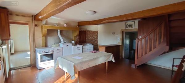 Maison à vendre à Saint-Christophe-en-Brionnais en Saône-et-Loire (71800), ref :