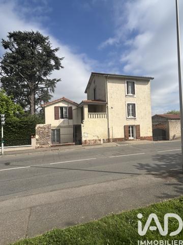 Maison à vendre 6 pièces 165 m² Saint-Chamond