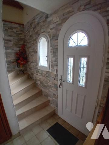 PARIGNE L'EVEQUE, pavillon de 1986 sur sous-sol total avec 2 chambres de plain-pied.