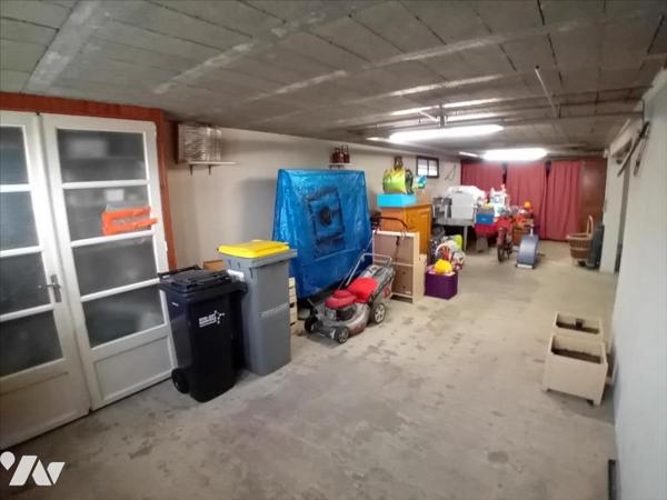 PARIGNE L'EVEQUE, pavillon de 1986 sur sous-sol total avec 2 chambres de plain-pied.