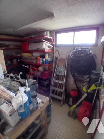 PARIGNE L'EVEQUE, pavillon de 1986 sur sous-sol total avec 2 chambres de plain-pied.