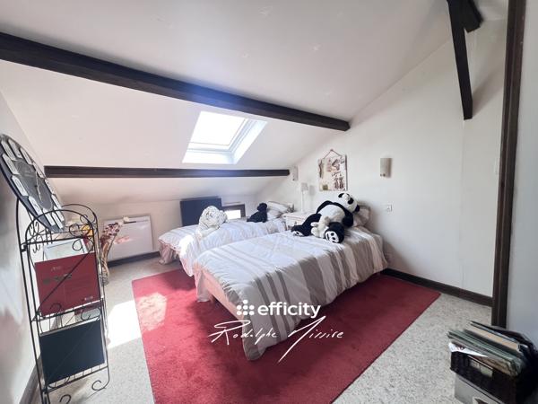 Maison
         4 pièces
        - 115 m²