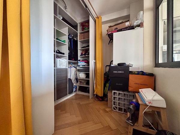 Masséna Appartement 3 pièces 79m2 - étage élevé - balcons & parking