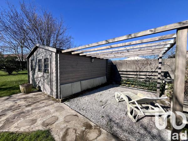 Maison 5 pièces de 138 m² à Sainte-Foy (85150)