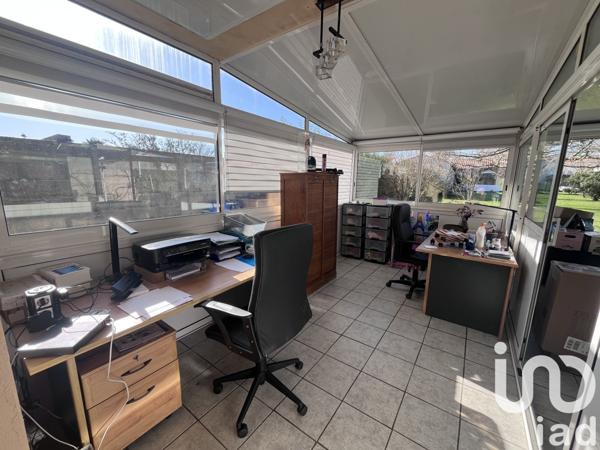 Maison 5 pièces de 138 m² à Sainte-Foy (85150)