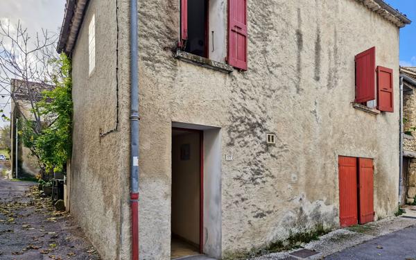 Maison à vendre    1 pièce • 37,78 m2 Pierrerue