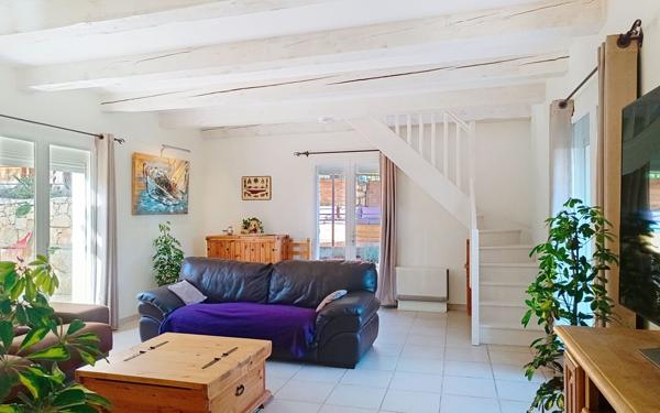 Maison à vendre    4 pièces • 119,33 m2 Le Rouret