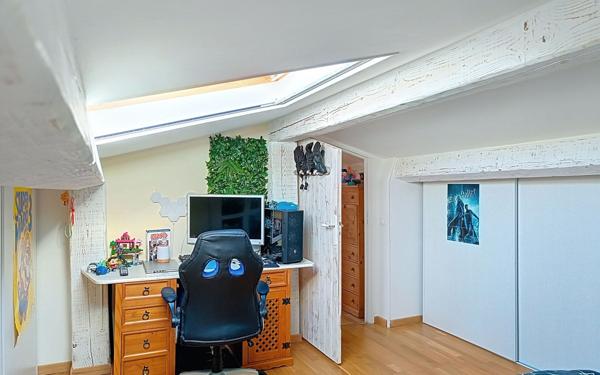 Maison à vendre    4 pièces • 119,33 m2 Le Rouret