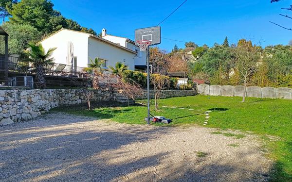 Maison à vendre    4 pièces • 119,33 m2 Le Rouret