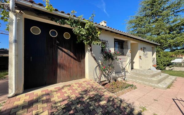 Maison à vendre    6 pièces •  Caissargues