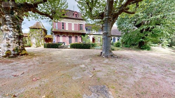 Fonds et/ou murs commerciaux à vendre à Serrières-de-Briord dans l'Ain (01470), ref : 01037-890