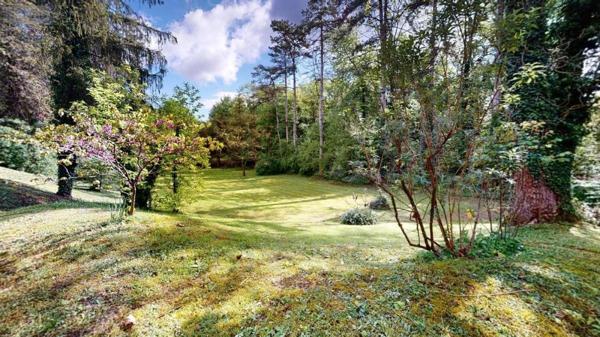 Fonds et/ou murs commerciaux à vendre à Serrières-de-Briord dans l'Ain (01470), ref : 01037-890