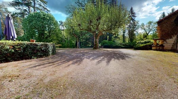 Fonds et/ou murs commerciaux à vendre à Serrières-de-Briord dans l'Ain (01470), ref : 01037-890