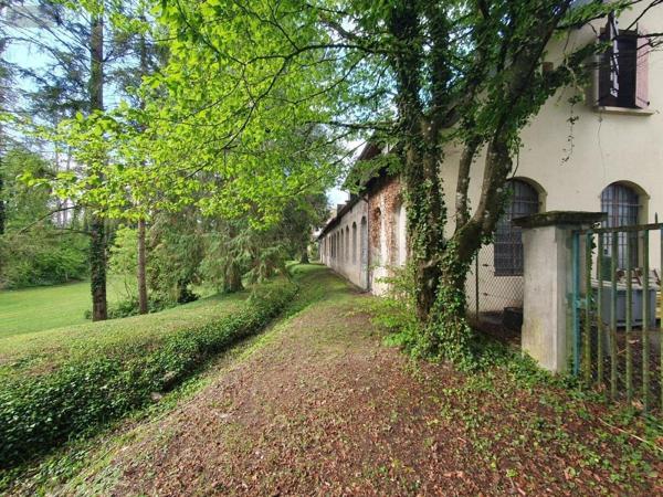 Fonds et/ou murs commerciaux à vendre à Serrières-de-Briord dans l'Ain (01470), ref : 01037-890