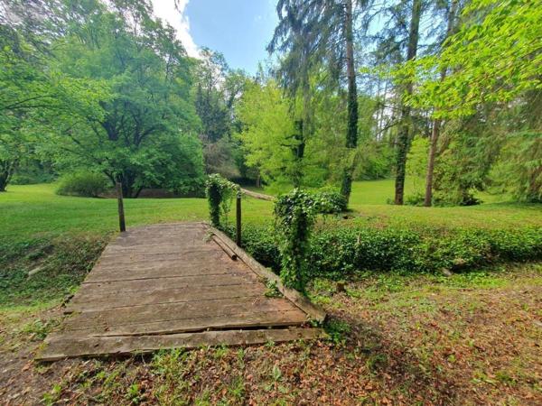 Fonds et/ou murs commerciaux à vendre à Serrières-de-Briord dans l'Ain (01470), ref : 01037-890